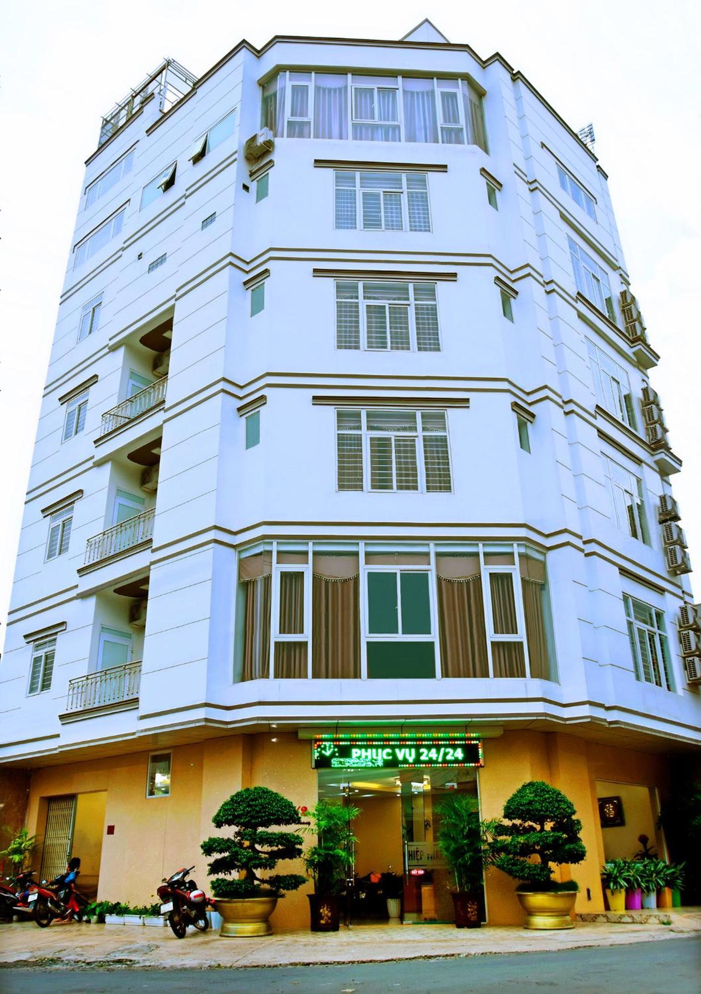Khach San Hiep Thanh Buon Ma Thuot Buitenkant foto